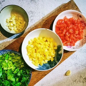 宅家美食-静物-调料-碗-盘子 图片素材