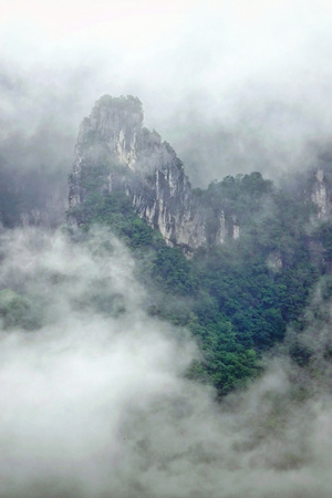 像素蜂蜜首发-旅拍-风光-张家界天门山-雾海 图片素材