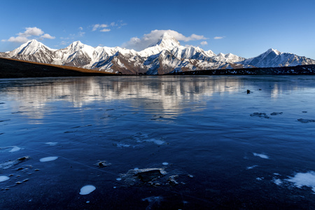 贡嘎雪山-冷嘎措-风光-冰湖-风景 图片素材