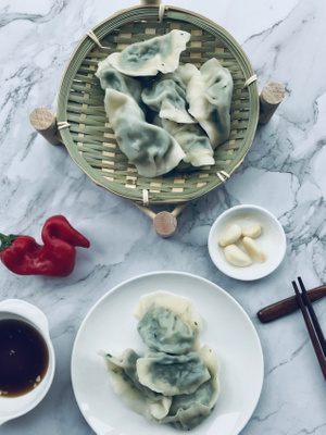 镇江市-生活-休闲-吃货-茼蒿猪肉水饺 图片素材
