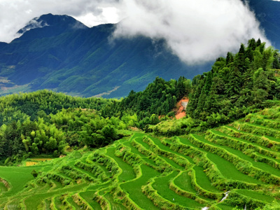 旅行-山景-云色-风光-你好七月 图片素材