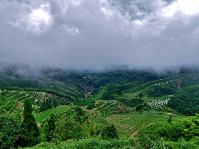 旅行-山田-云雾-风光-我要上封面 图片素材
