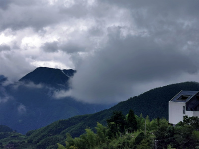 大山-天空-乌云-景象-我要上封面 图片素材