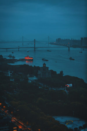 蓝调世界-决定性瞬间-魔幻-城市天际线-夜幕降临 图片素材