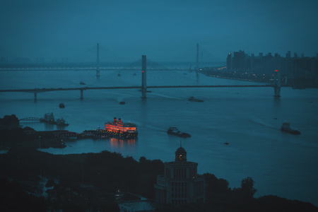 蓝调世界-武汉-夜幕降临-城市天际线-色彩 图片素材