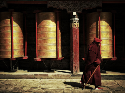 甘孜藏族自治州-七工匠-影之语-旅行-转经筒 图片素材