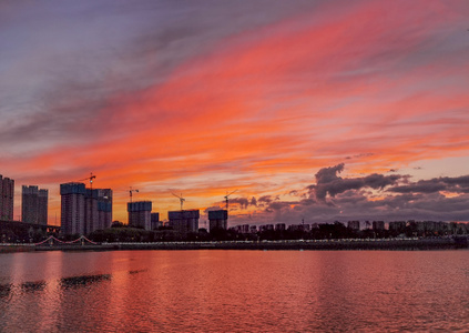 夏天-长春-湖面-水-天空 图片素材