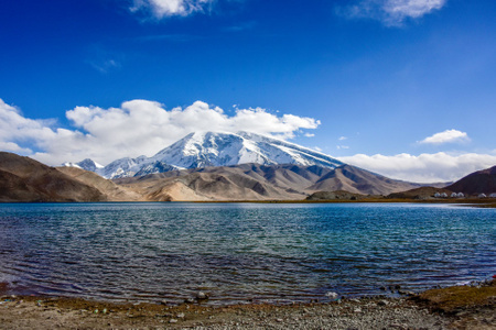 新疆-卡拉库里湖-喀什-秋天-雪山 图片素材