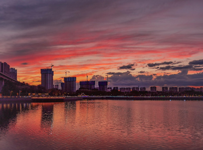 日落-夕阳-晚霞-城市风光-摩天大楼 图片素材