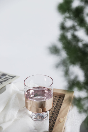 玻璃杯-酒器-亮调-静物-玻璃杯 图片素材