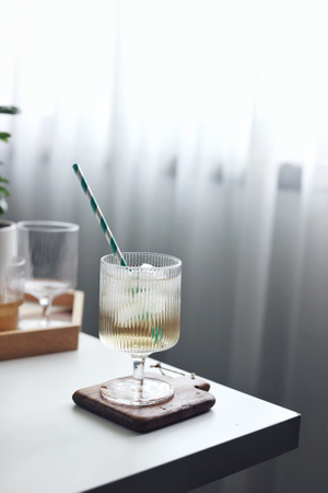 饮品-自制饮品-灰调-杯子-玻璃杯 图片素材