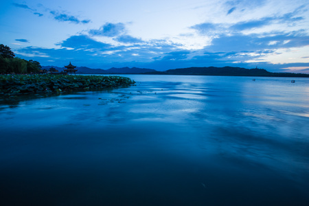杭州-西湖-湖滨-暮色-风光 图片素材