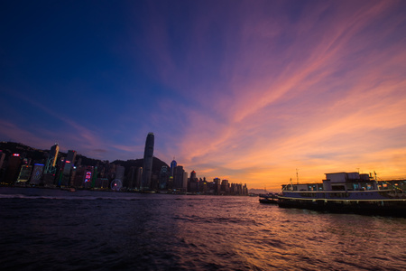 香港-维多利亚港-摩天大楼-城市风光-晚霞 图片素材