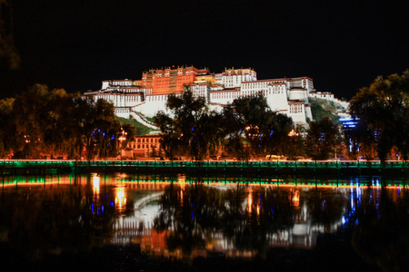 西藏-旅游-拉萨-布达拉宫-夜色 图片素材