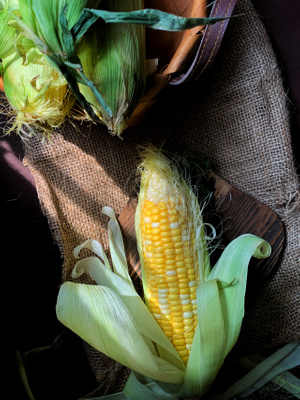 玉米-静物-我要上封面-宅家美食-美食 图片素材