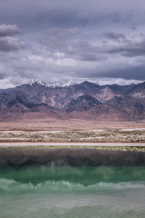青海-柴达木-翡翠湖-航拍-风景 图片素材