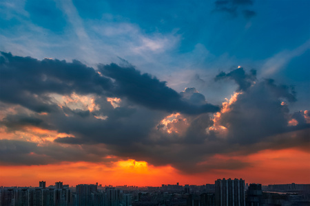 光芒四射的落日-落日-夕阳-光芒四射-dawn 图片素材