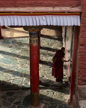 高原-风光-风景-扎什伦布寺-旅行 图片素材
